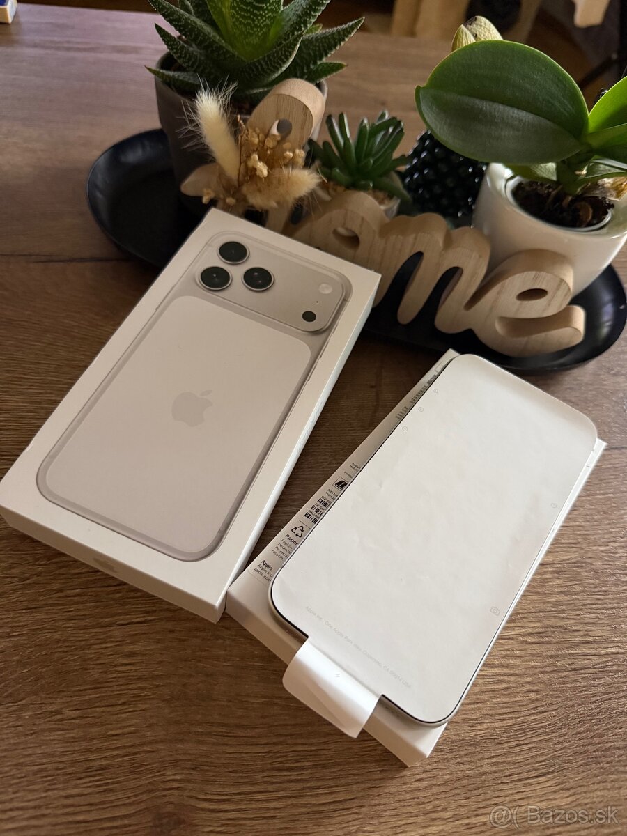 Predam iPhone 17 pro max 256gb silver - 4