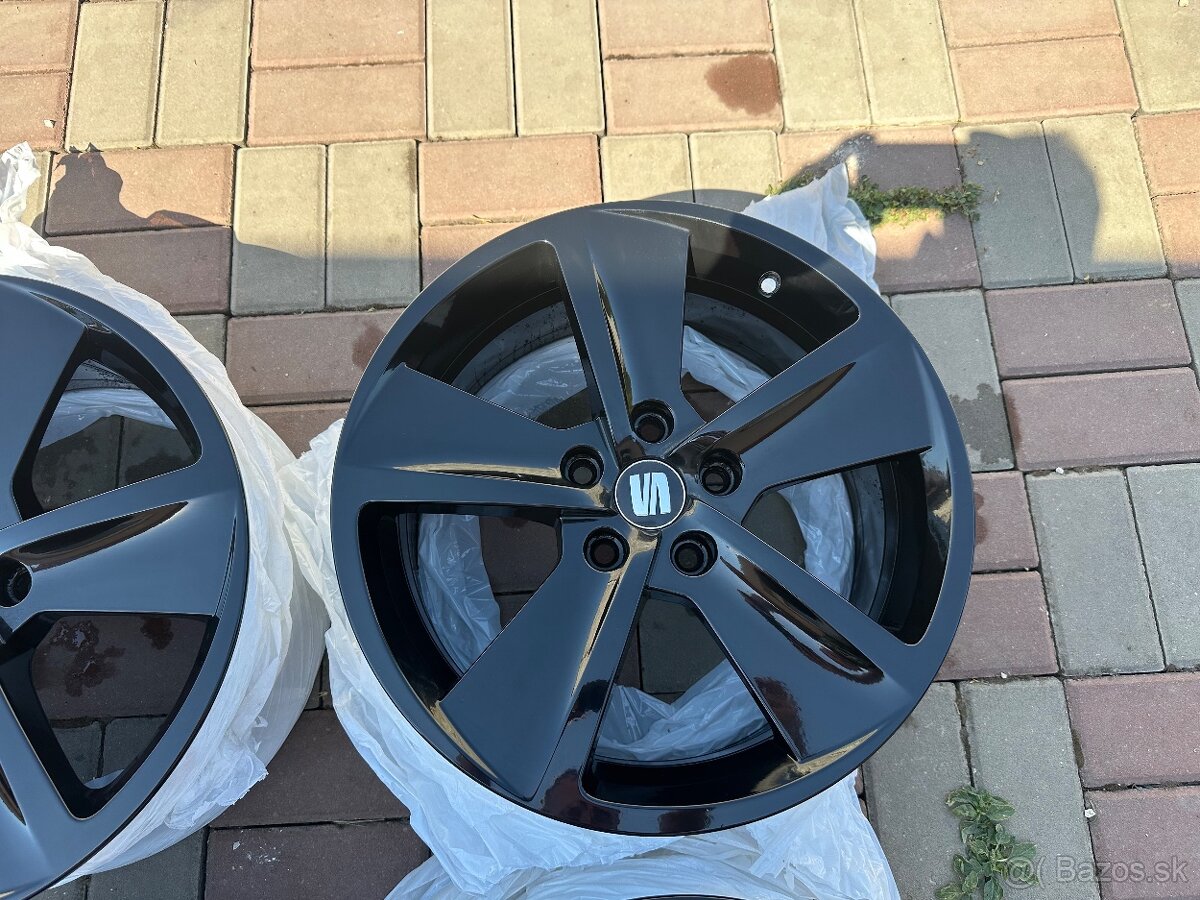 Predám elektrony 5x112 R17 z Leon FR - 4