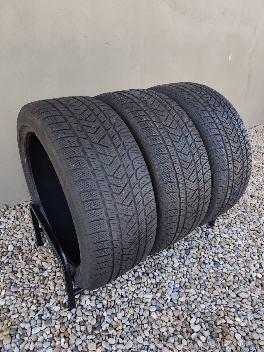 2+1 Zimné pneu Pirelli 285/40R22 - 4