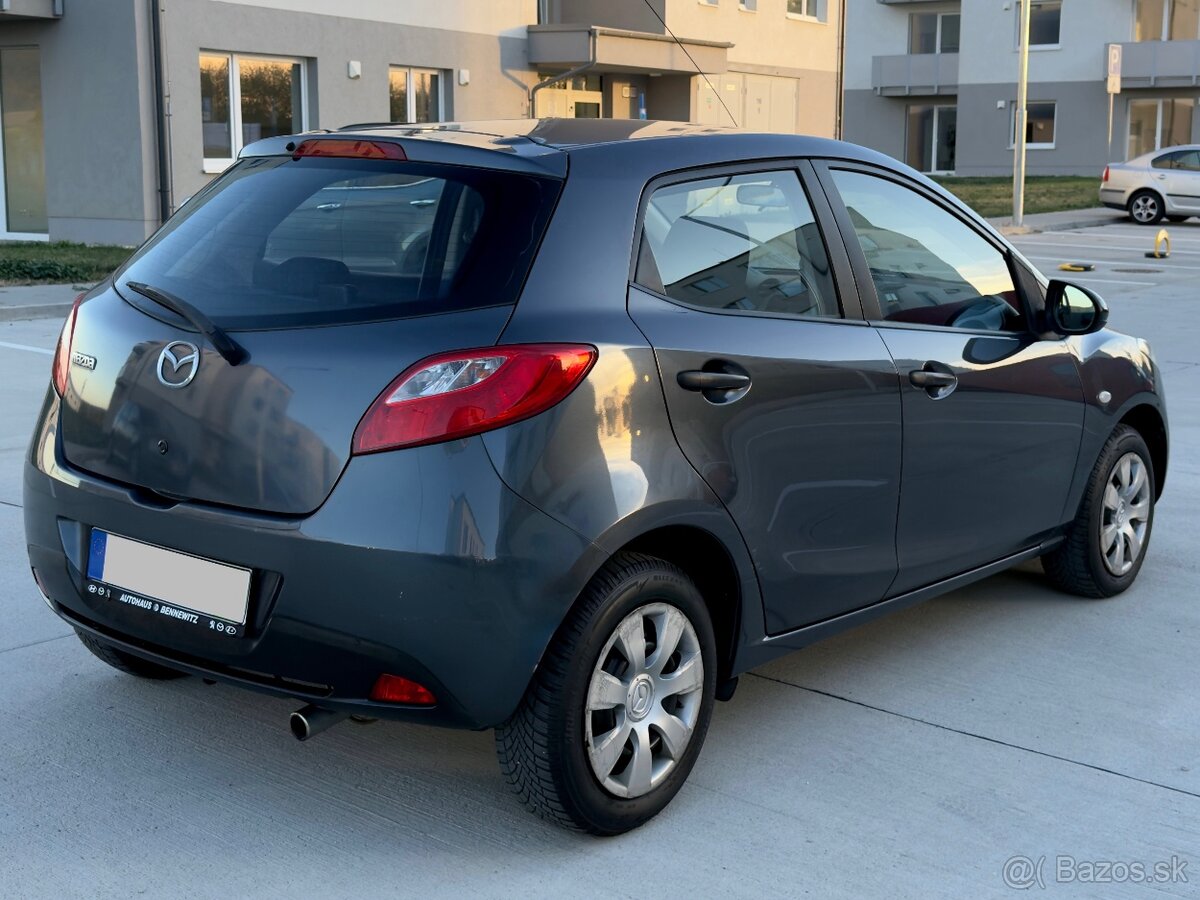 Mazda 2 1,3 benzín 79 000km / NOVÁ STK a EK - 4