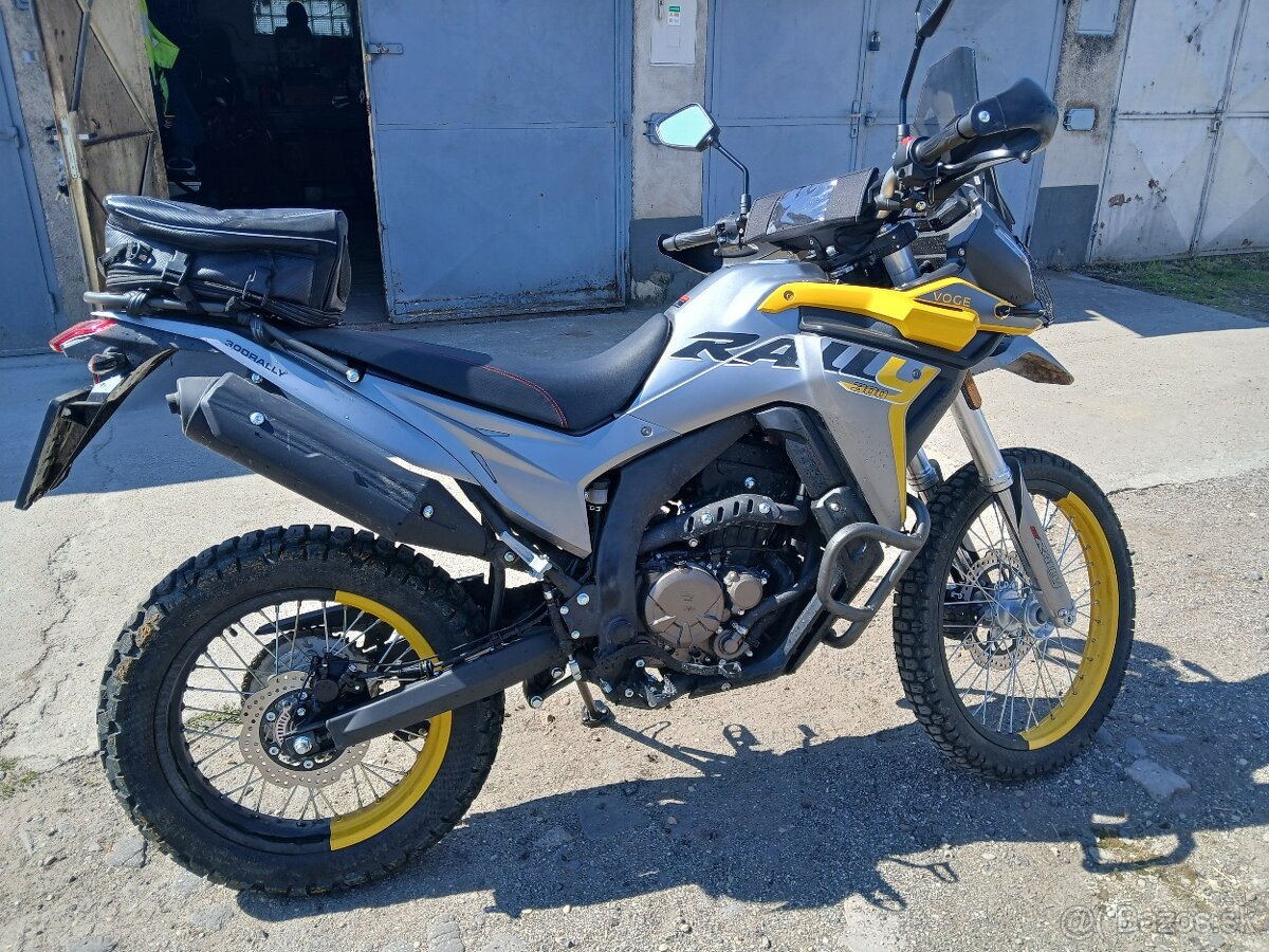 VOGE 300 RALLY
