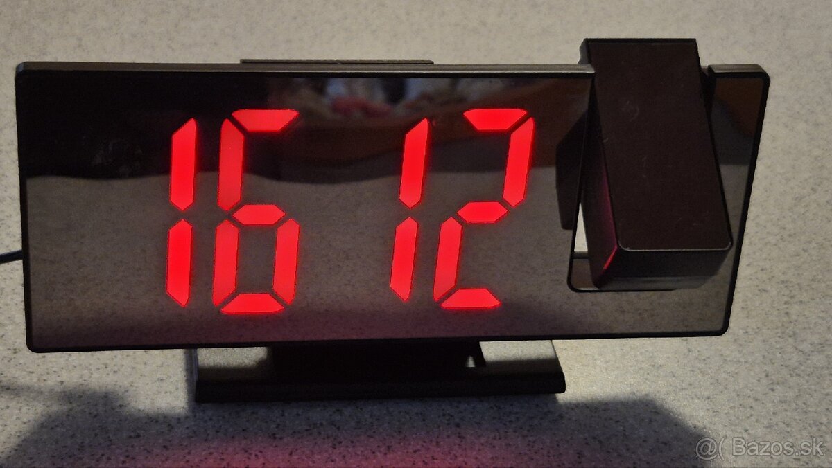 Hodiny a budík s projektorom času - 4