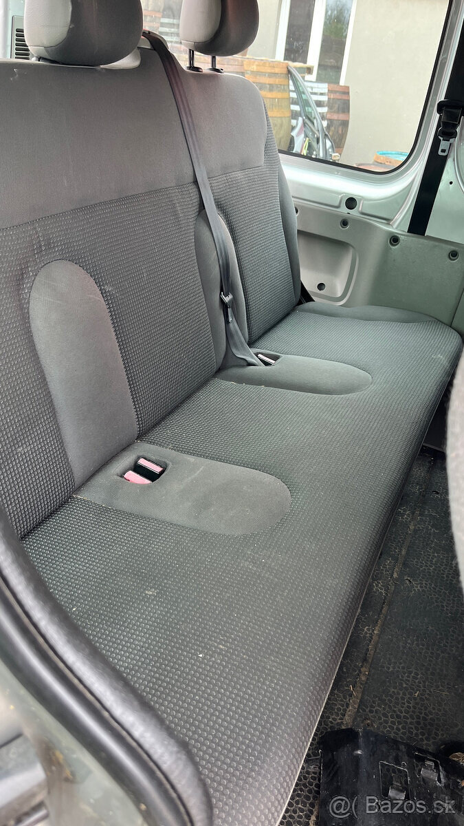 Opel Vivaro 2.0dci M9R E7 NA NÁHRADNÍ DÍLY - 4