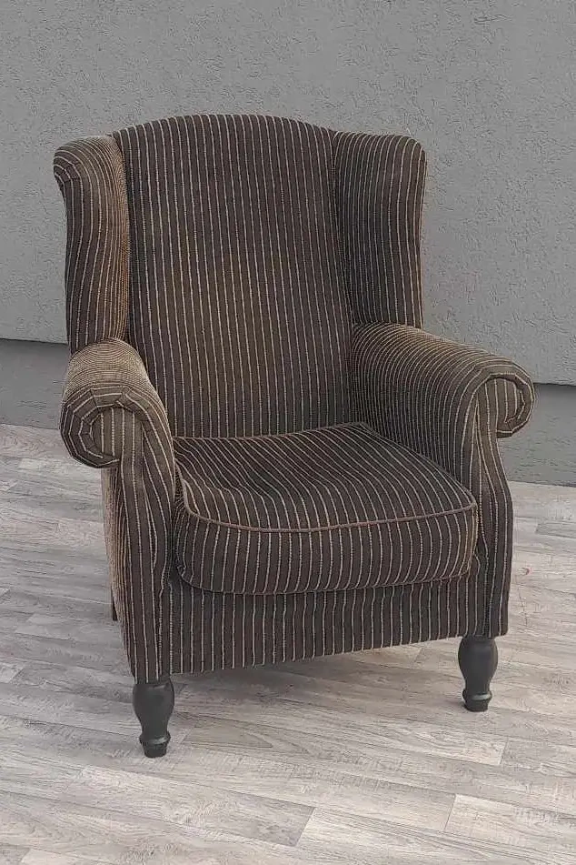 Kreslo pruhované “ UŠIAK „. - 4
