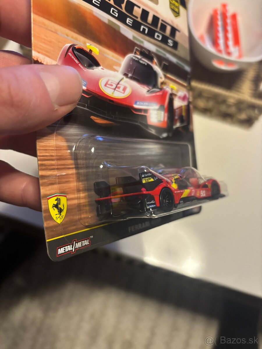 Hotwheels Premium Ferrari 499P - 4