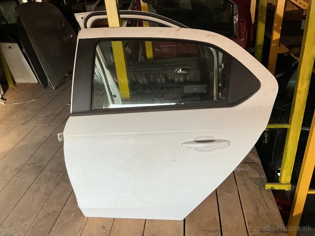 Citroen c- elyseé - prodej dveří. - 4