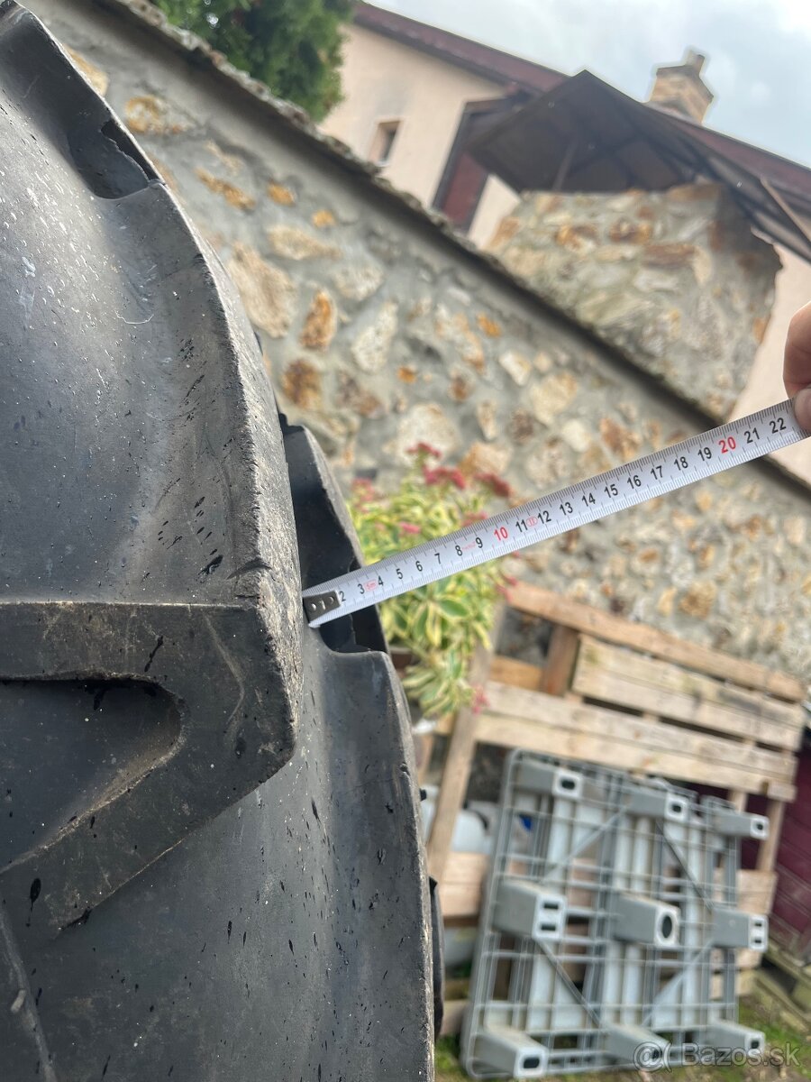 Traktorová pneu 16,9-34 8Pr - 4