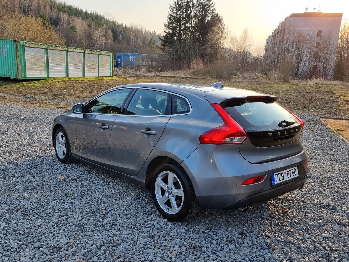 Volvo V40 D4 2.0d 140kw - 4