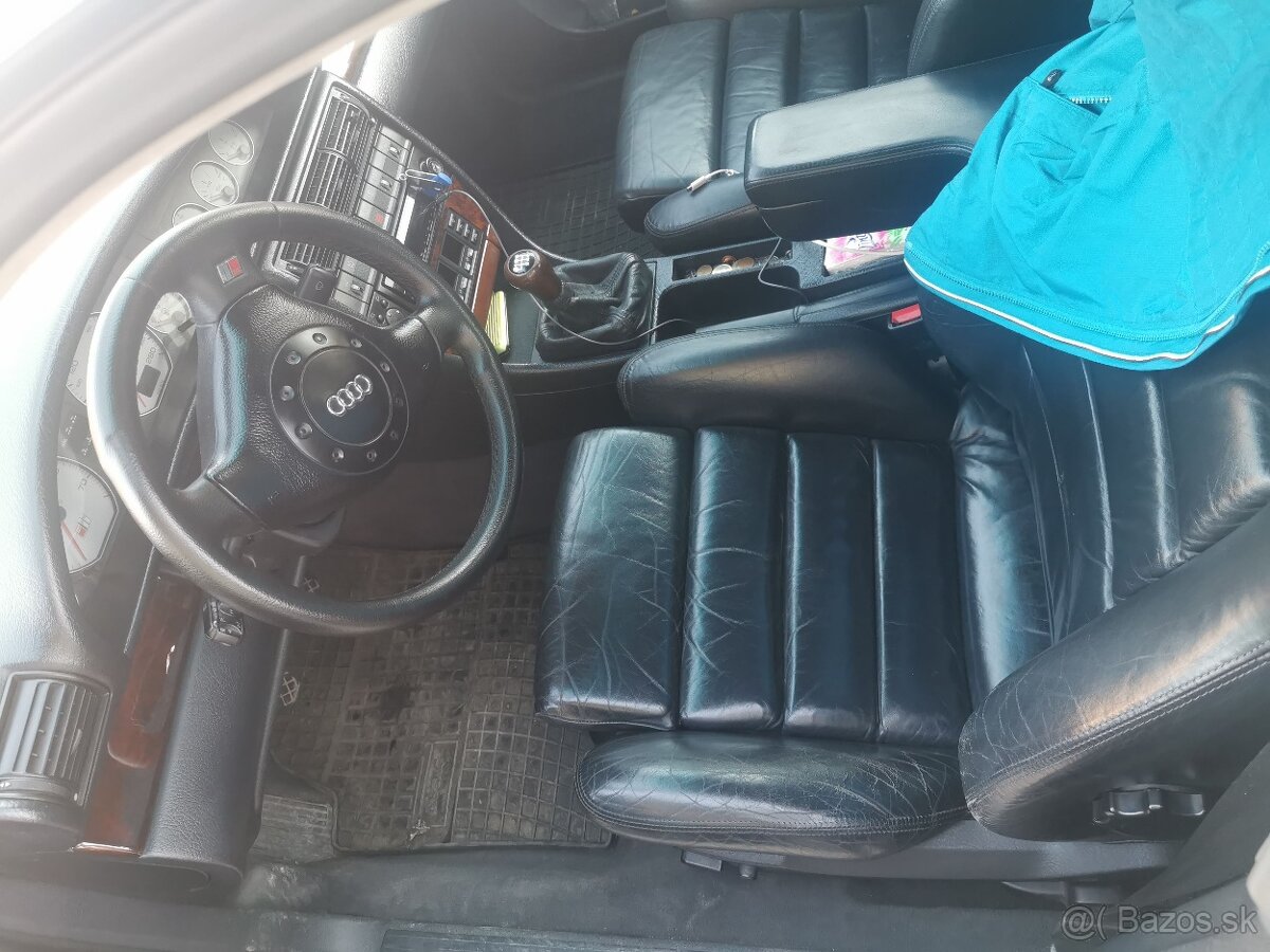 Audi S6 C4 quattro 4.2 V8 - 4