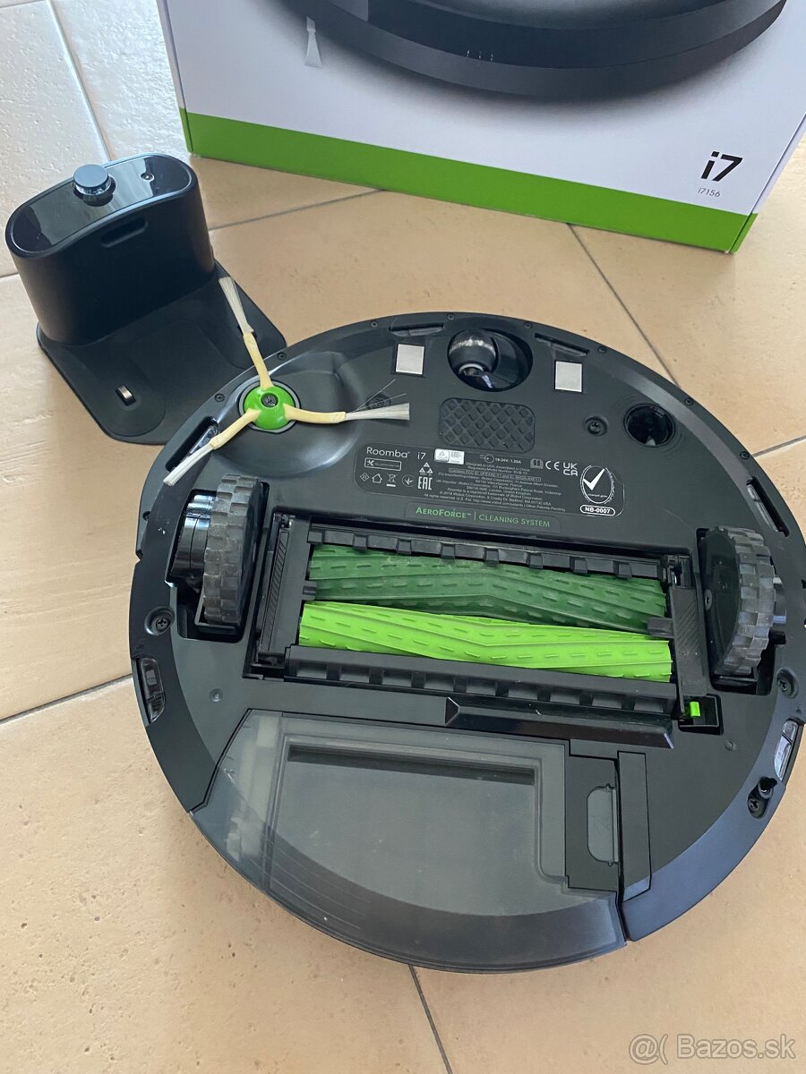 Robotický vysávač Roomba i7 - 4