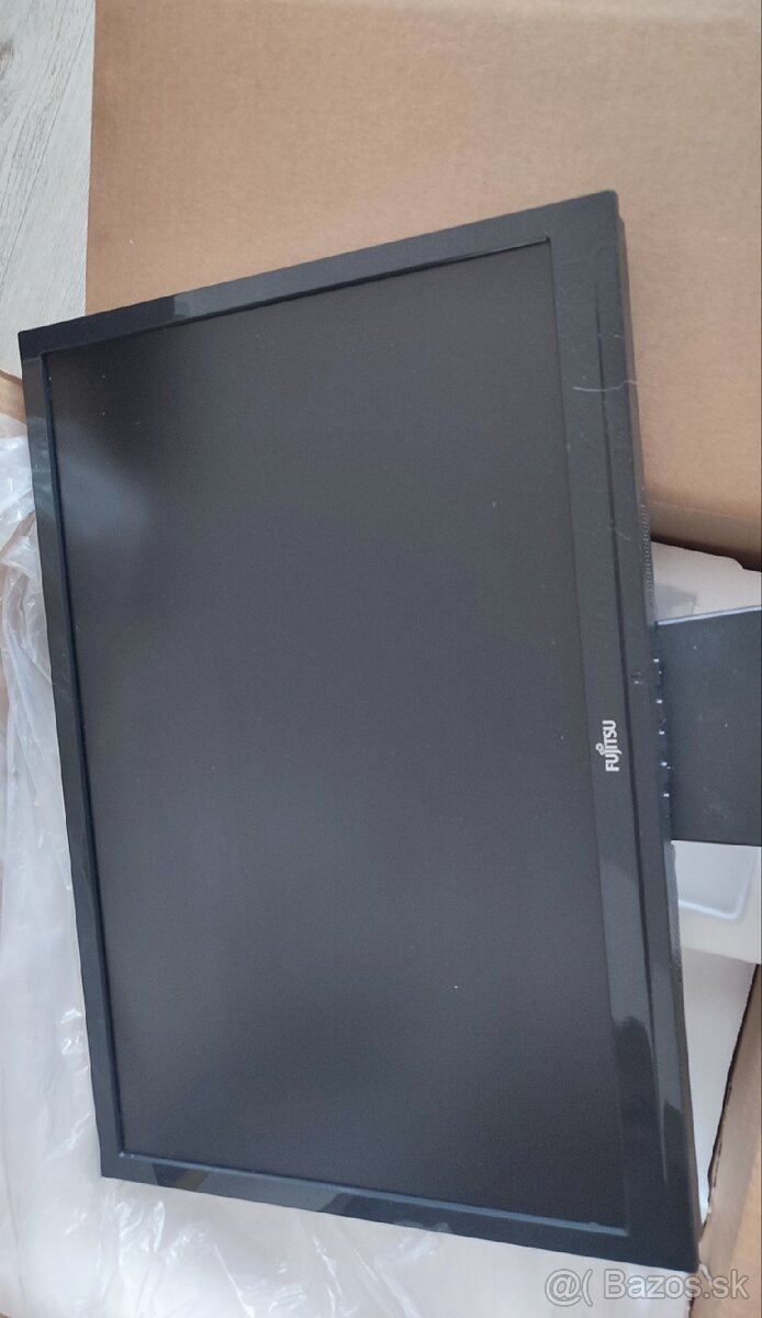 Monitor Fujitsu - 4
