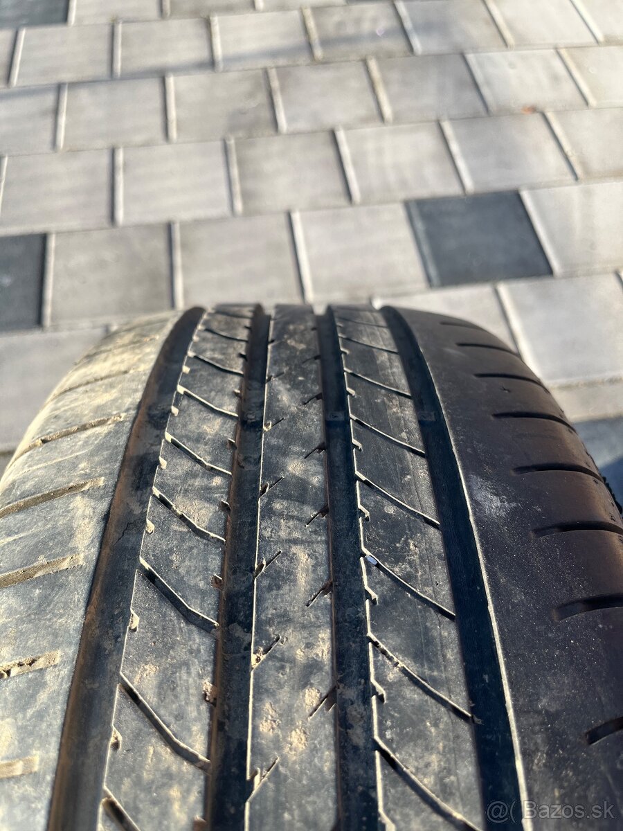 Goodyear efficientgrip 205/50 r17 - 4