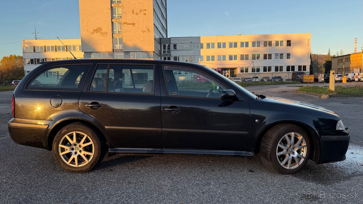 Škoda Octavia RS 1.8 Turbo - 4