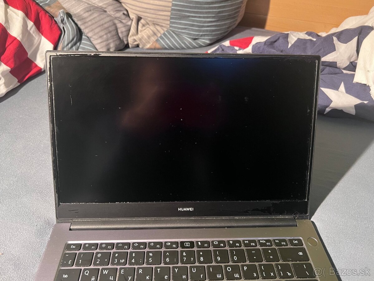 Huawei Matebook D14 s Ryzen 5, 8gb RAM, 512GB ssd. - 4