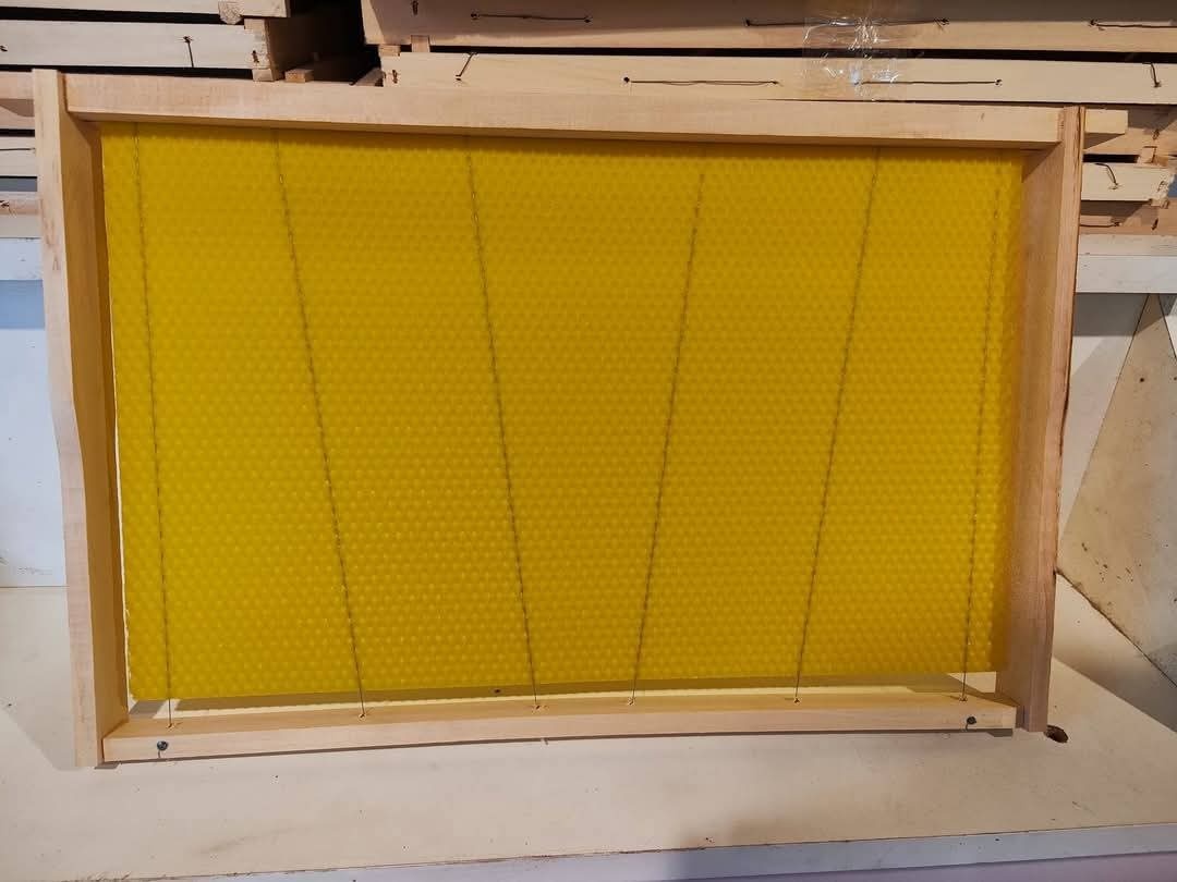 Hotové Včelárske ramiky - 4