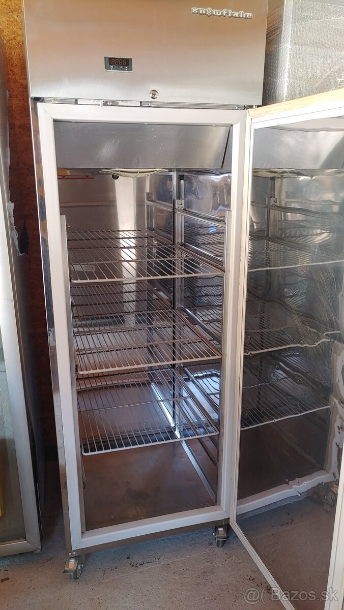 Chladiaca skriňa GRAM K605 Snowflake, 600L - 4