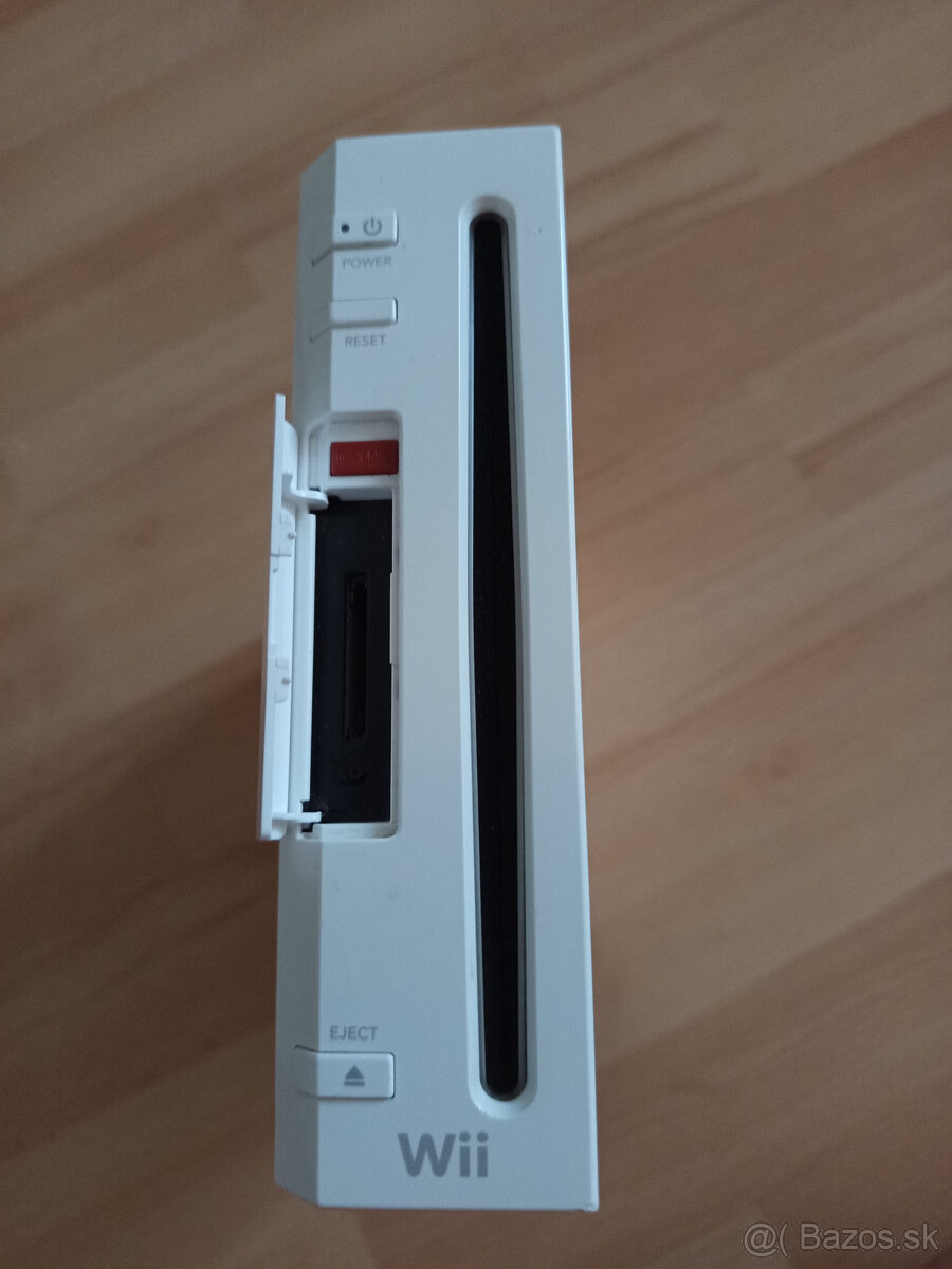 Nintendo Wii - Samotná konzola+Sensor Bar+HDMI red. - 4