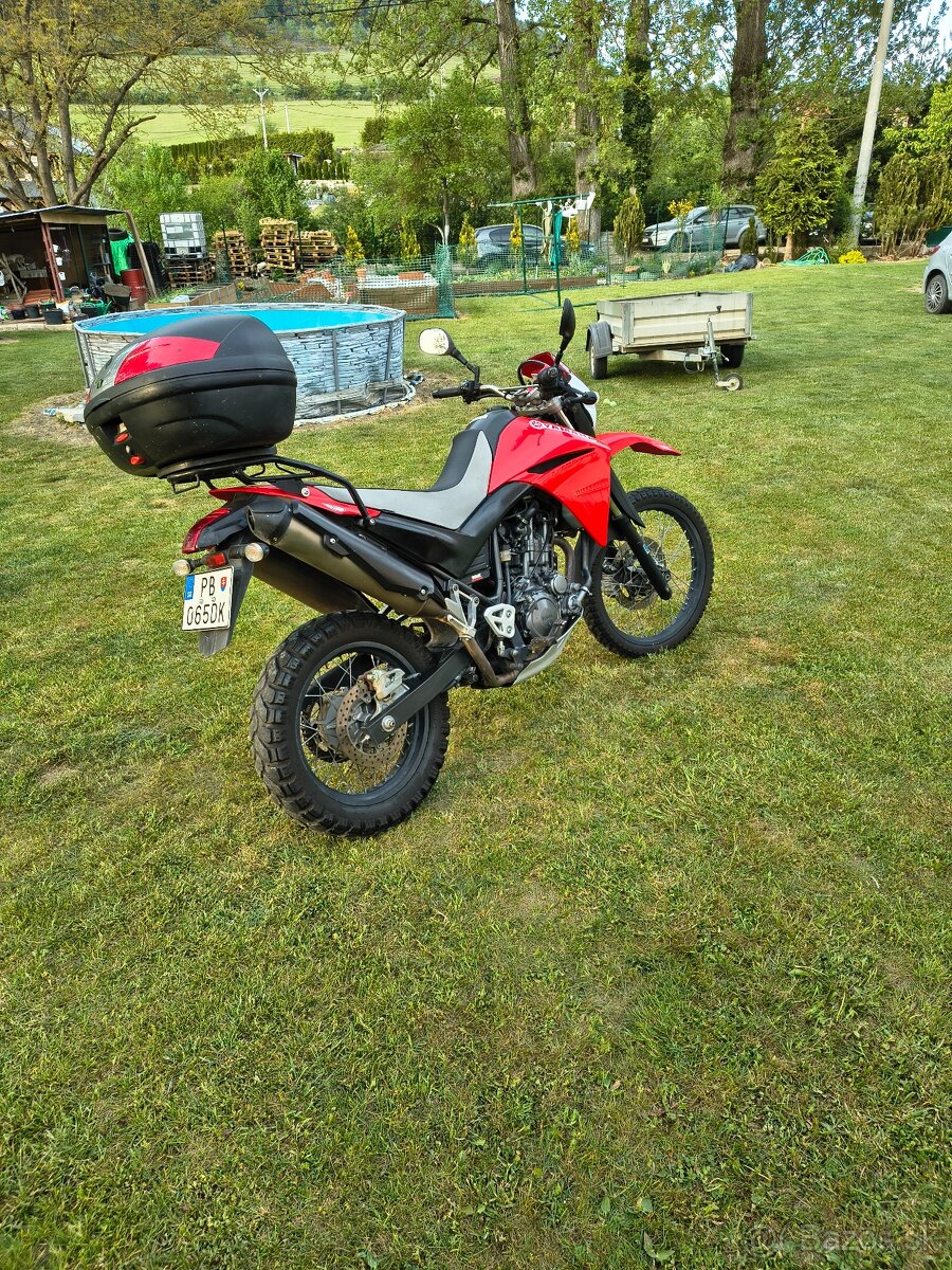 Yamaha XT 660r - 4