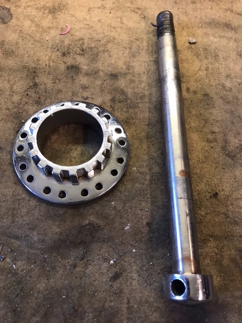 Jawa 500 OHC 01 oska pred. kolesa, časť zadného náboja. - 4