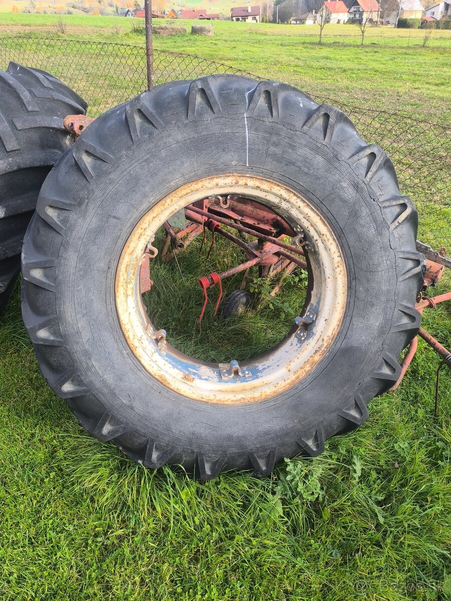 Pneumatiky 16.9-28 - 4