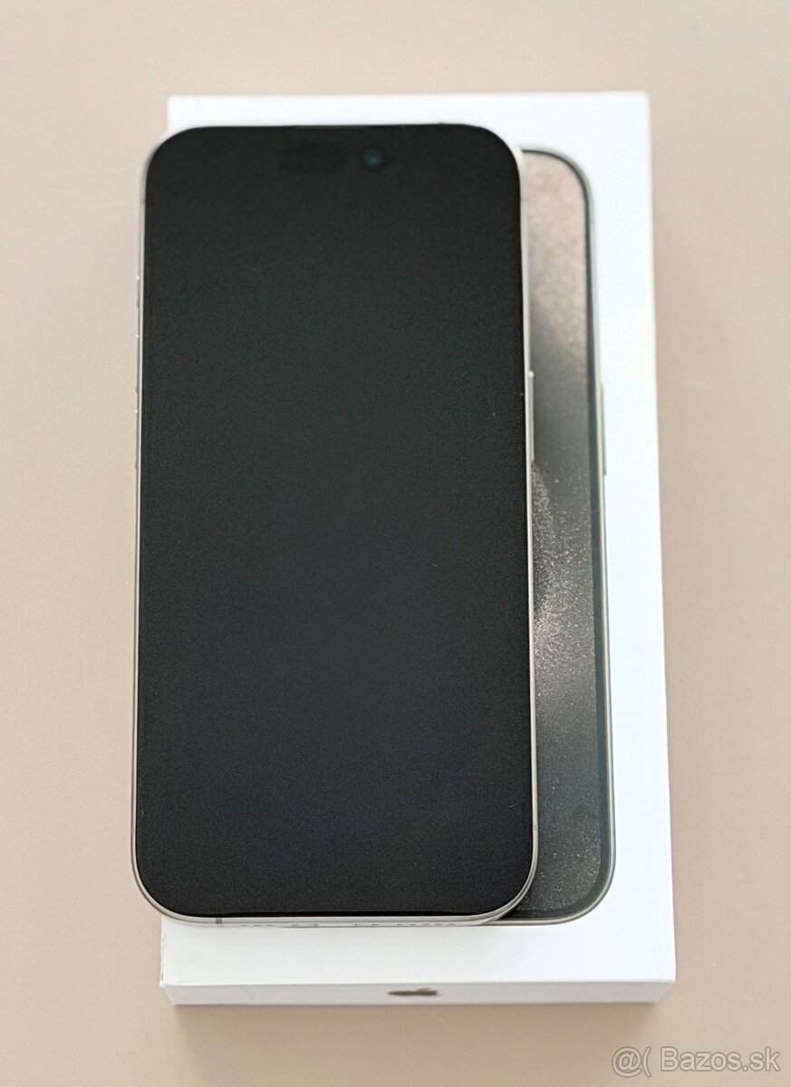 Apple iPhone 15 Pro 256 GB, Natural Titanium - 4