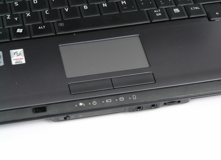 Predám notebook Toshiba Satellite L300 - 4