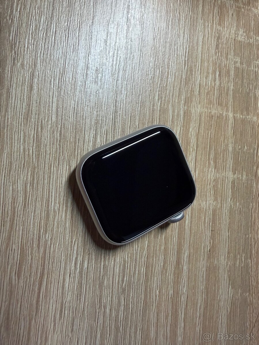 Apple Watch SE 2024 - 4