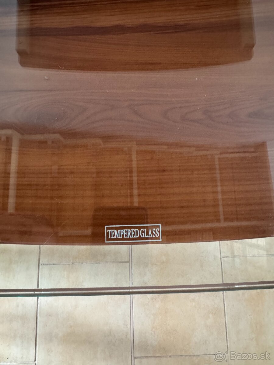 Rozoberatelny stolik - 4