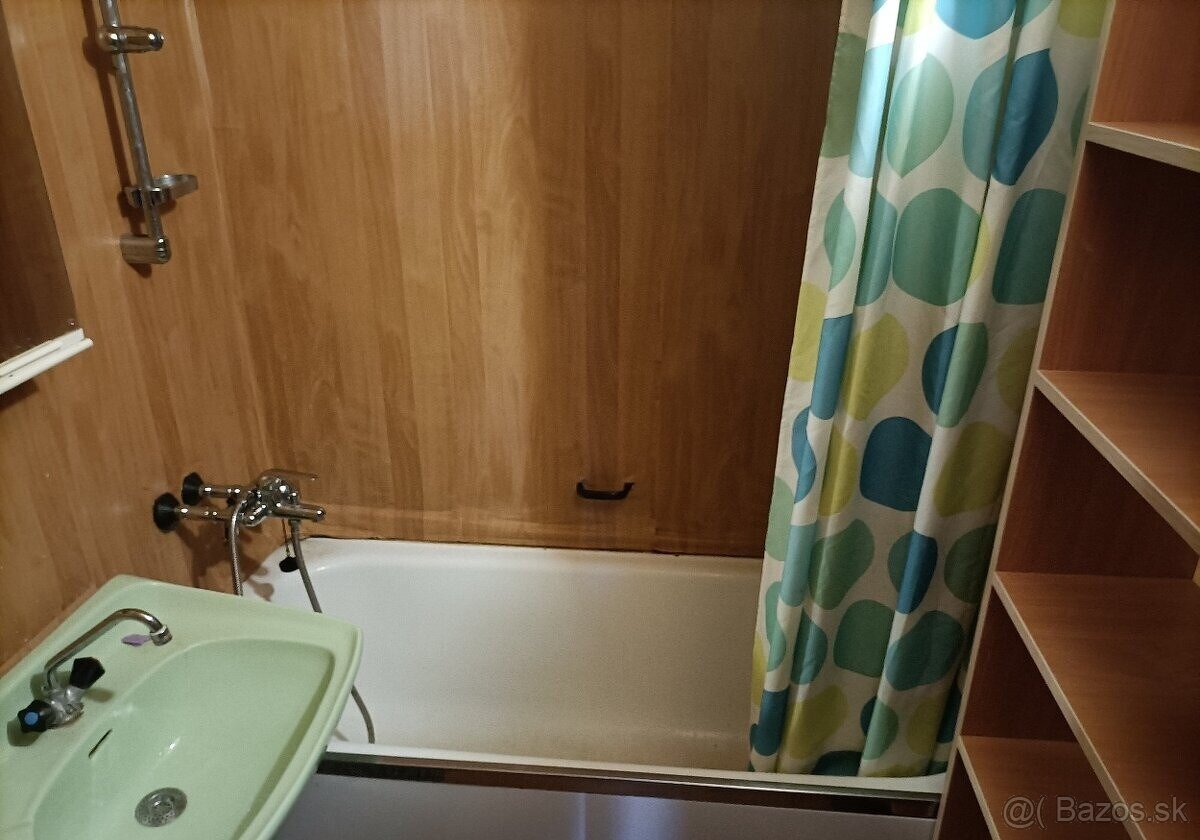 PREDAJ-3izbový byt v pôvodnom stave - Humenné - 4