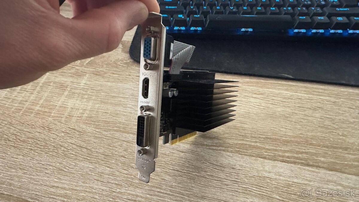 NVIDIA GeForce GT730 2GB - 4