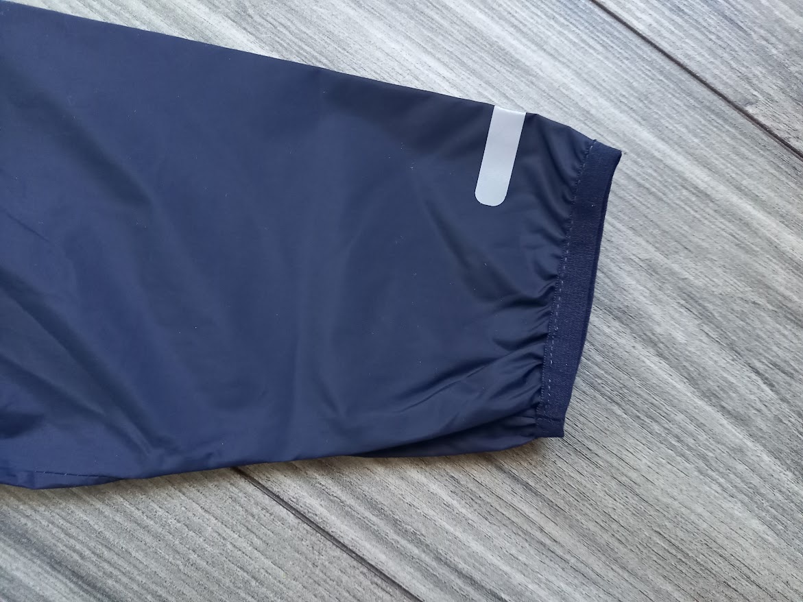 Tenučká bunda-top stav,veľkosť 128 - 4