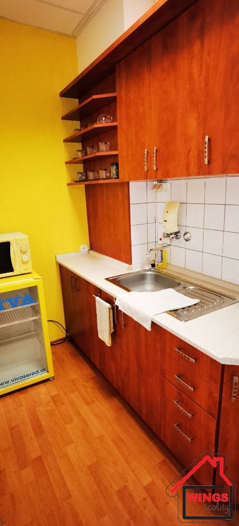 Administratívna budova Niklová ul. Sereď - 4