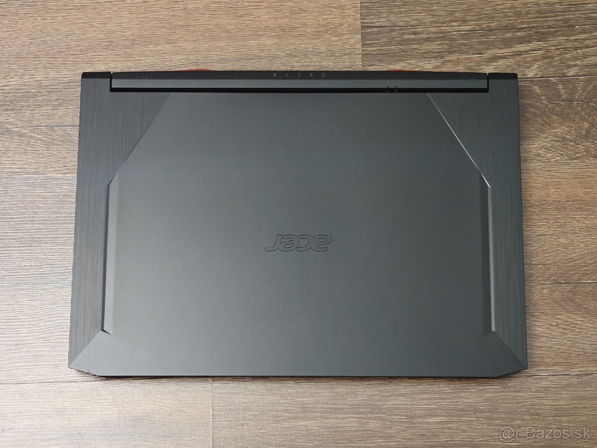 Predám výkonný herný notebook Acer Nitro 5 - 4