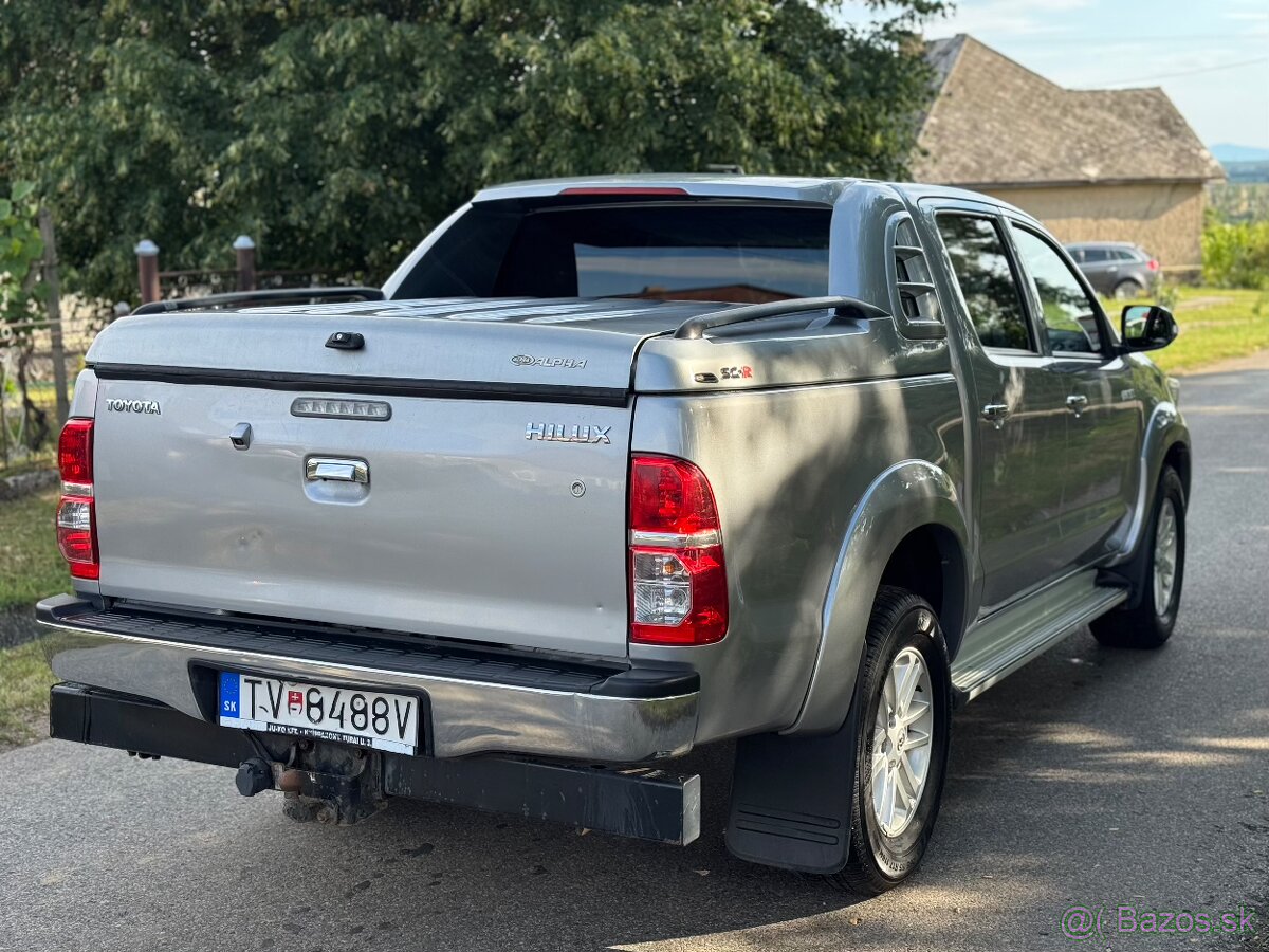 Toyota Hilux 3.0