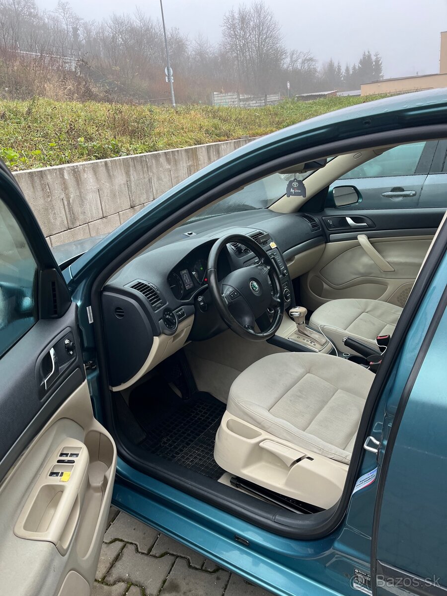 Škoda octavia 1.9 TDI 77KW DSG - 4