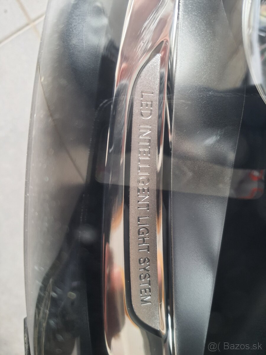 Mercedes GLC predne prave svetlo LED inteligent light system - 4