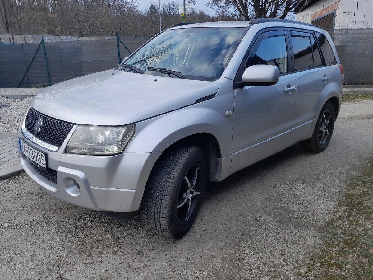 Suzuki Grand Vitara II - 4