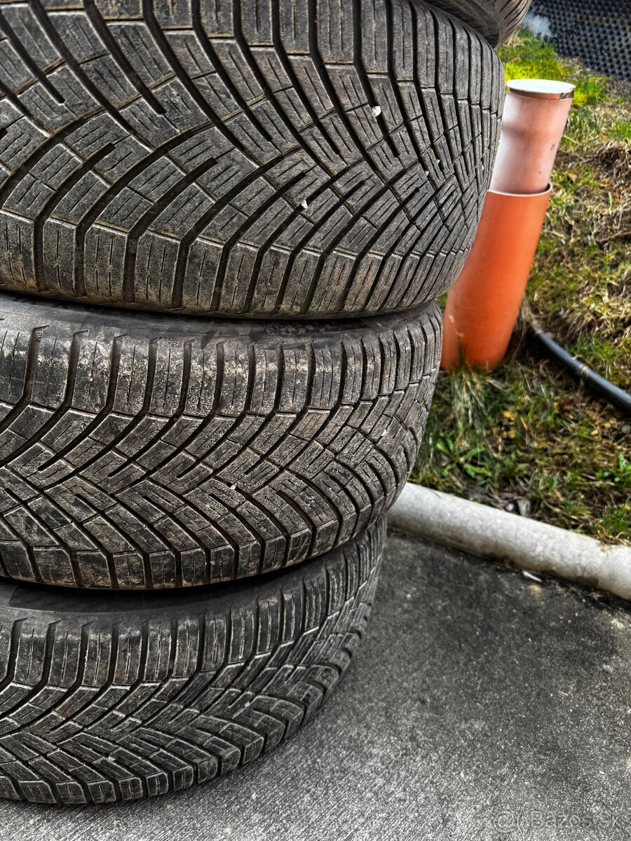 Pneumatiky 245/45r18 - 4