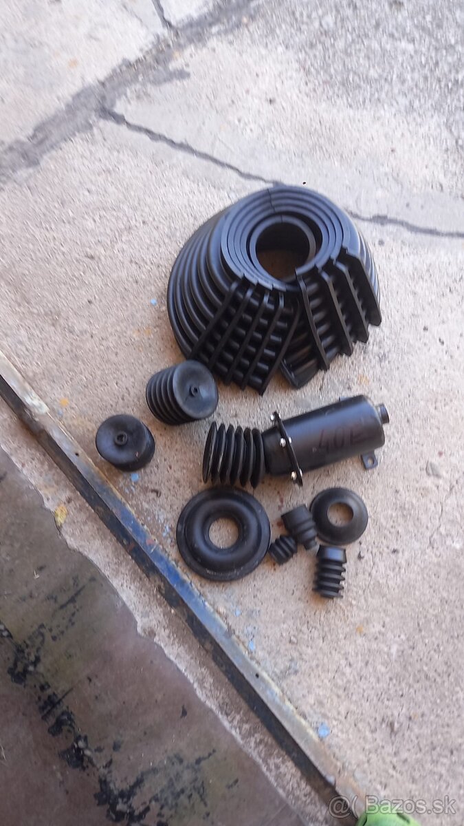 Predám náhradné diely na V3S - 4