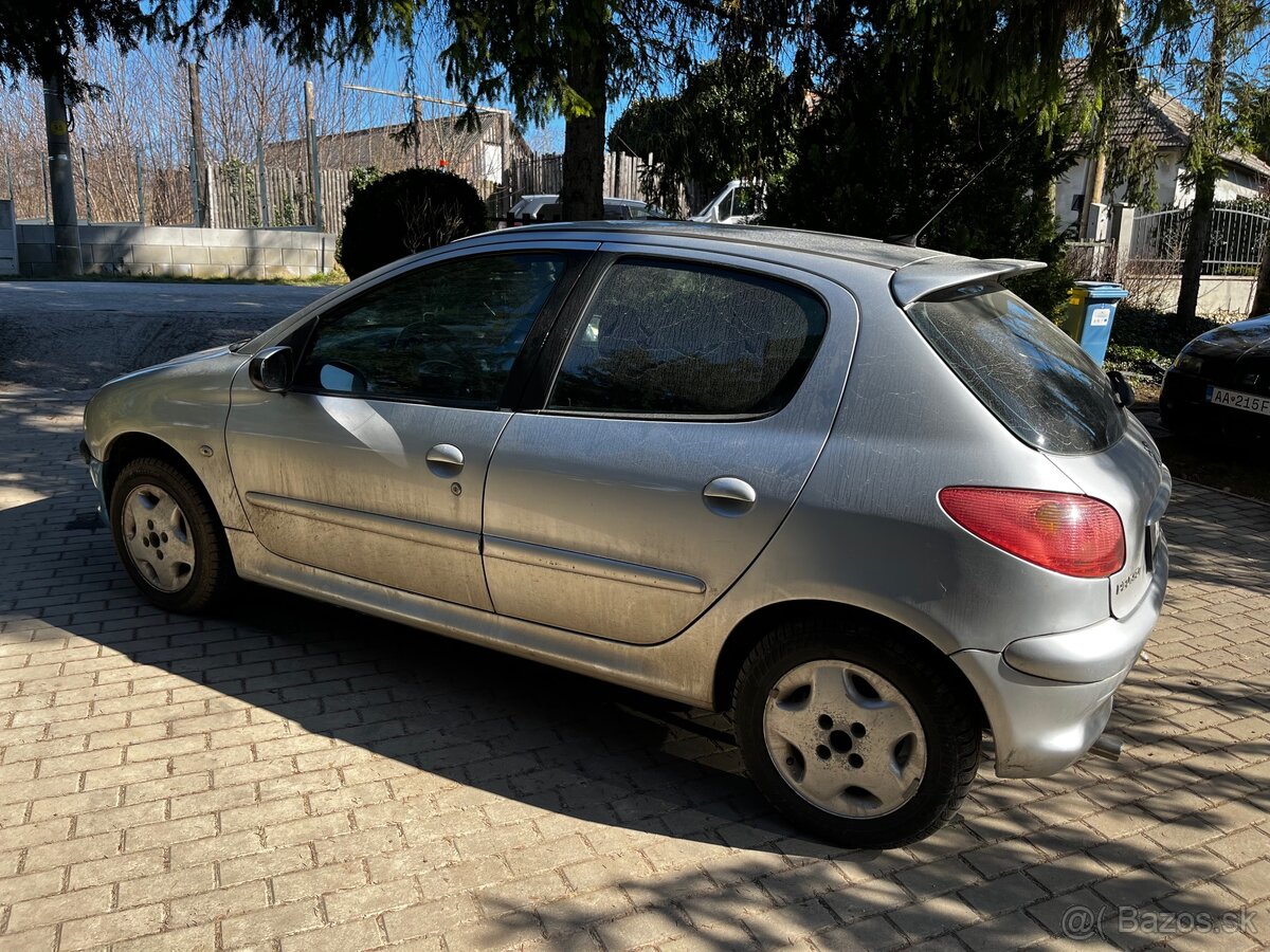 Peugeot 206 - 4