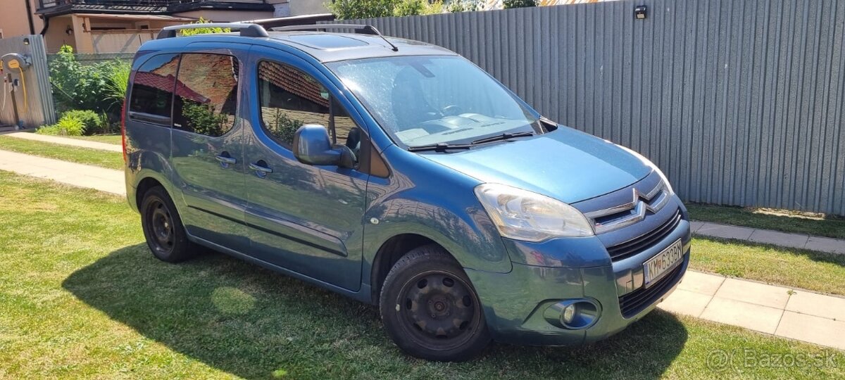 Citroen Berlingo 1,6hdi 2011 82kw panoramatická strecha - 4