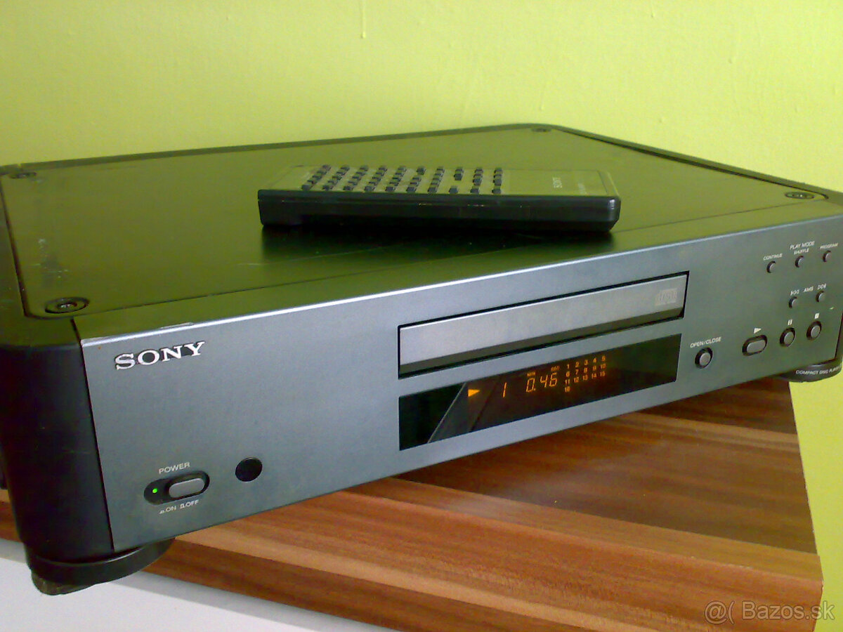 Technics CD Player SL-P230.Sony CDP-S7. - 4