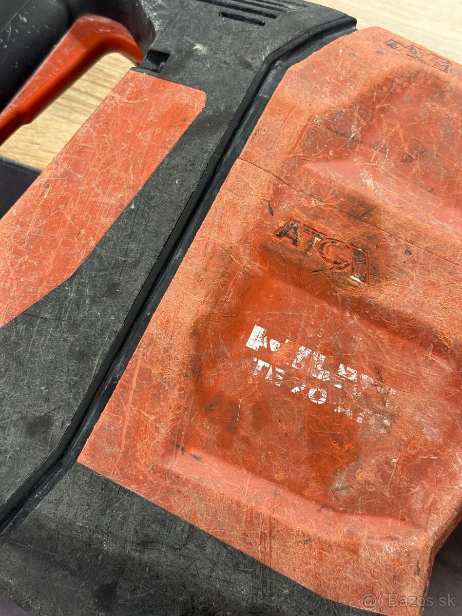 Kombinované kladivo Hilti TE 70-ATC/AVR - 4