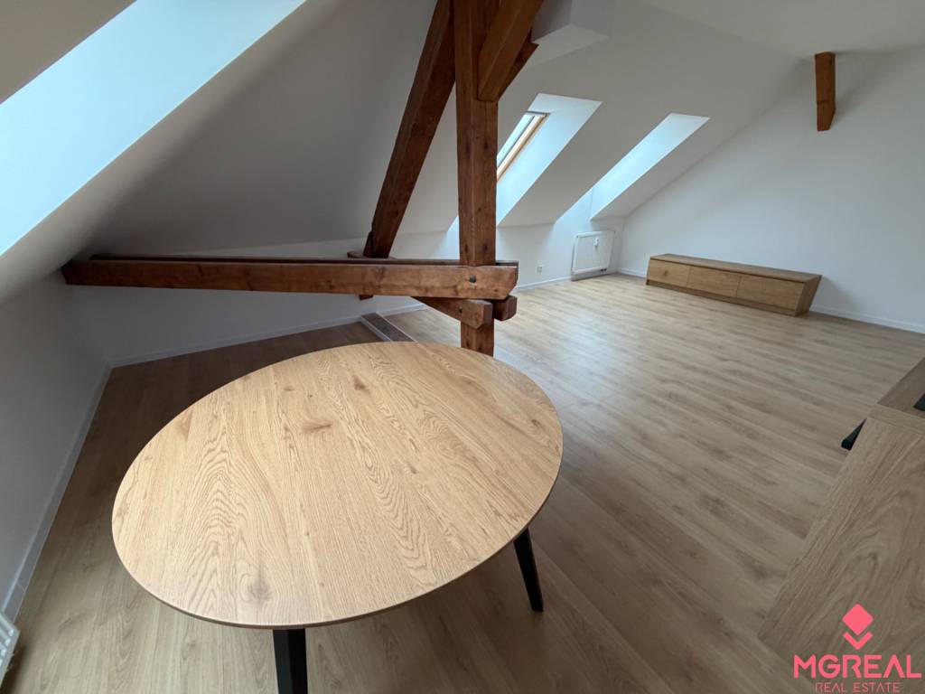 3 izbovy byt centrum Topoľčany / PRENAJOM - 4