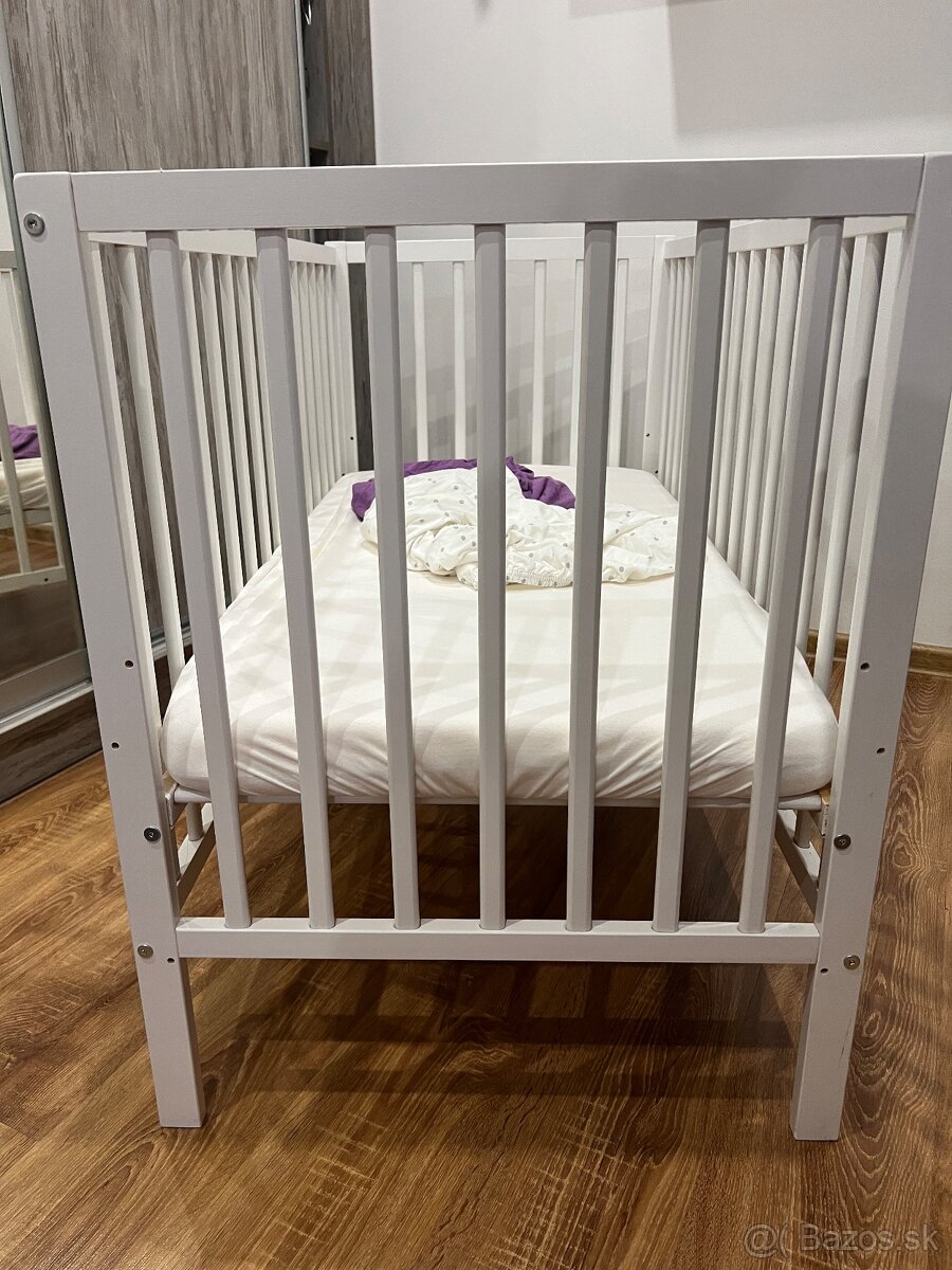 Dětská postýlka s matrací a prostěradly - 4