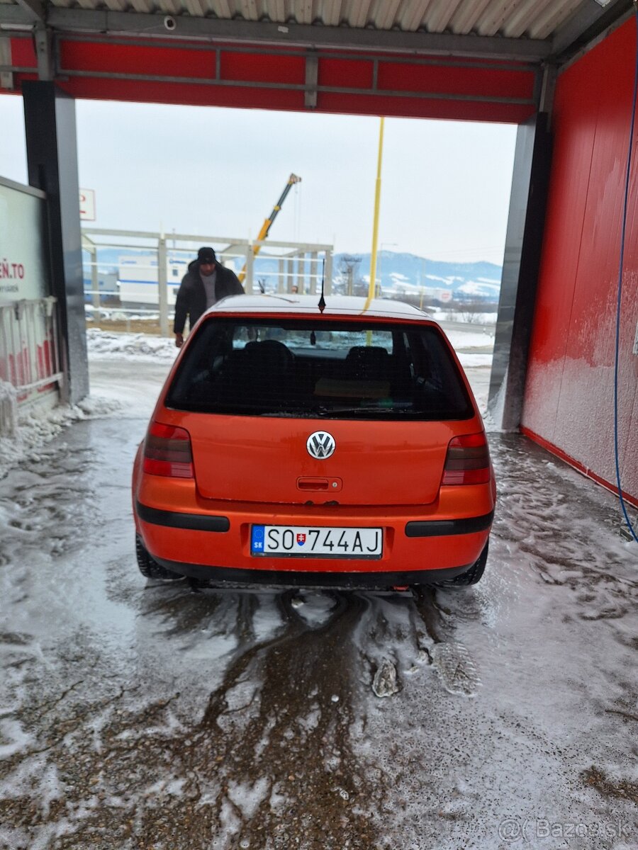 Predam legendarny Golf IV - 4