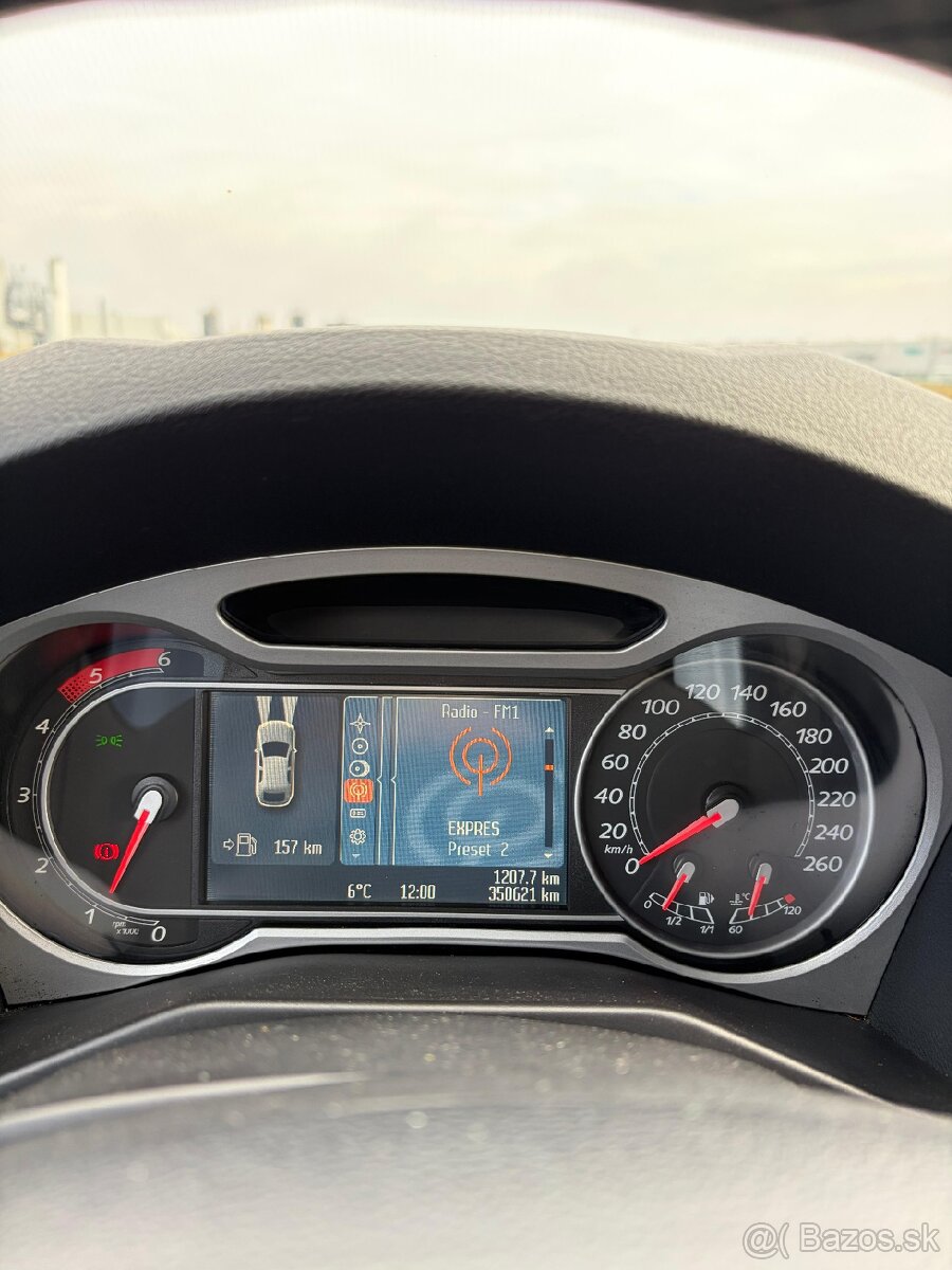 Predám Ford mondeo - 4