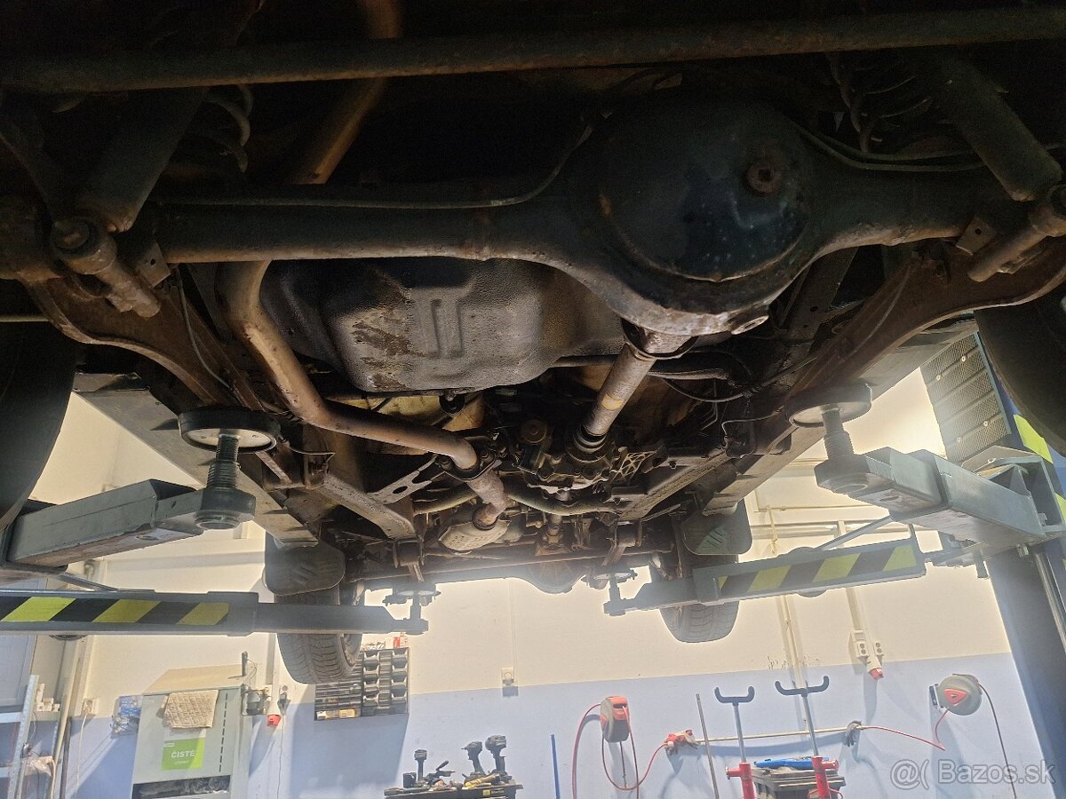 SUZUKI JIMNY 1,3 BENZIN 4X4 ŤAŽNÉ - 4