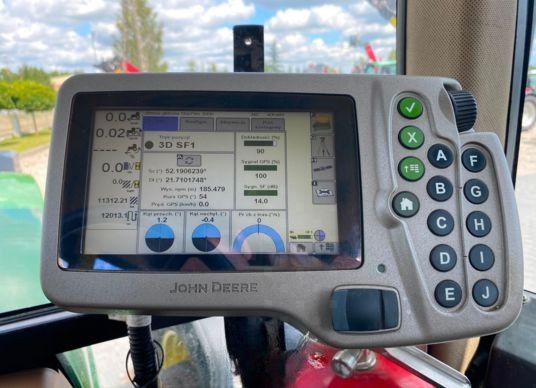 JOHN DEERE 7710 - 4