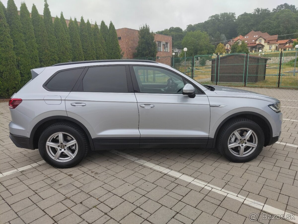 Volkswagen Tuareg 3.0 -170kw